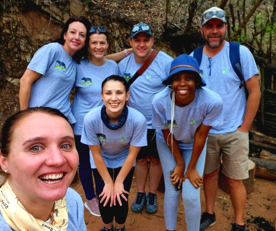 Photo of a group of smiling volunteers